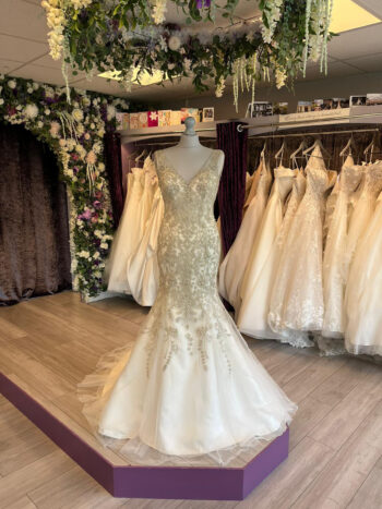 Ronald Joyce | Edyth | Style 69076